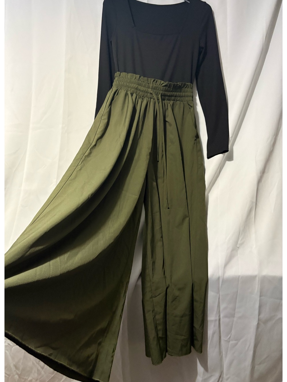 High-Waist Olive Green Wide-Leg Women's Pants with attached top - Picture 3 of 10